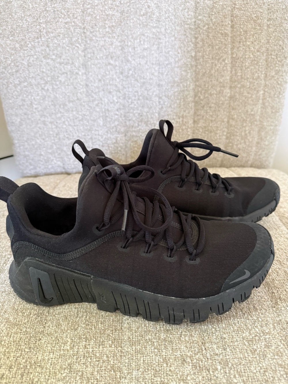 Nike Free Metcon 6: All-Black Lightweight Training Sneakers